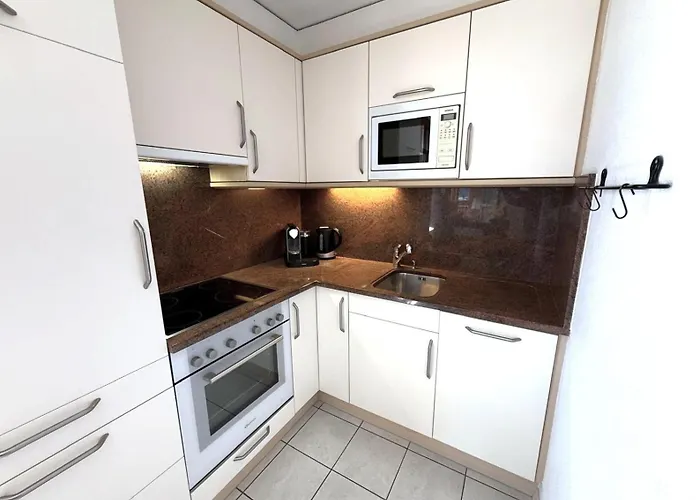 Chateau 11 아파트 *